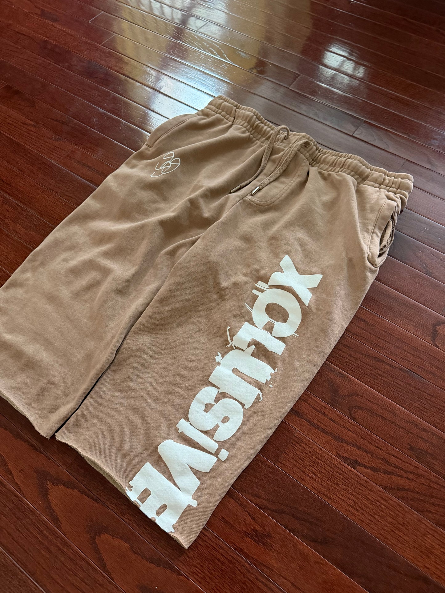 Brown straight leg capris