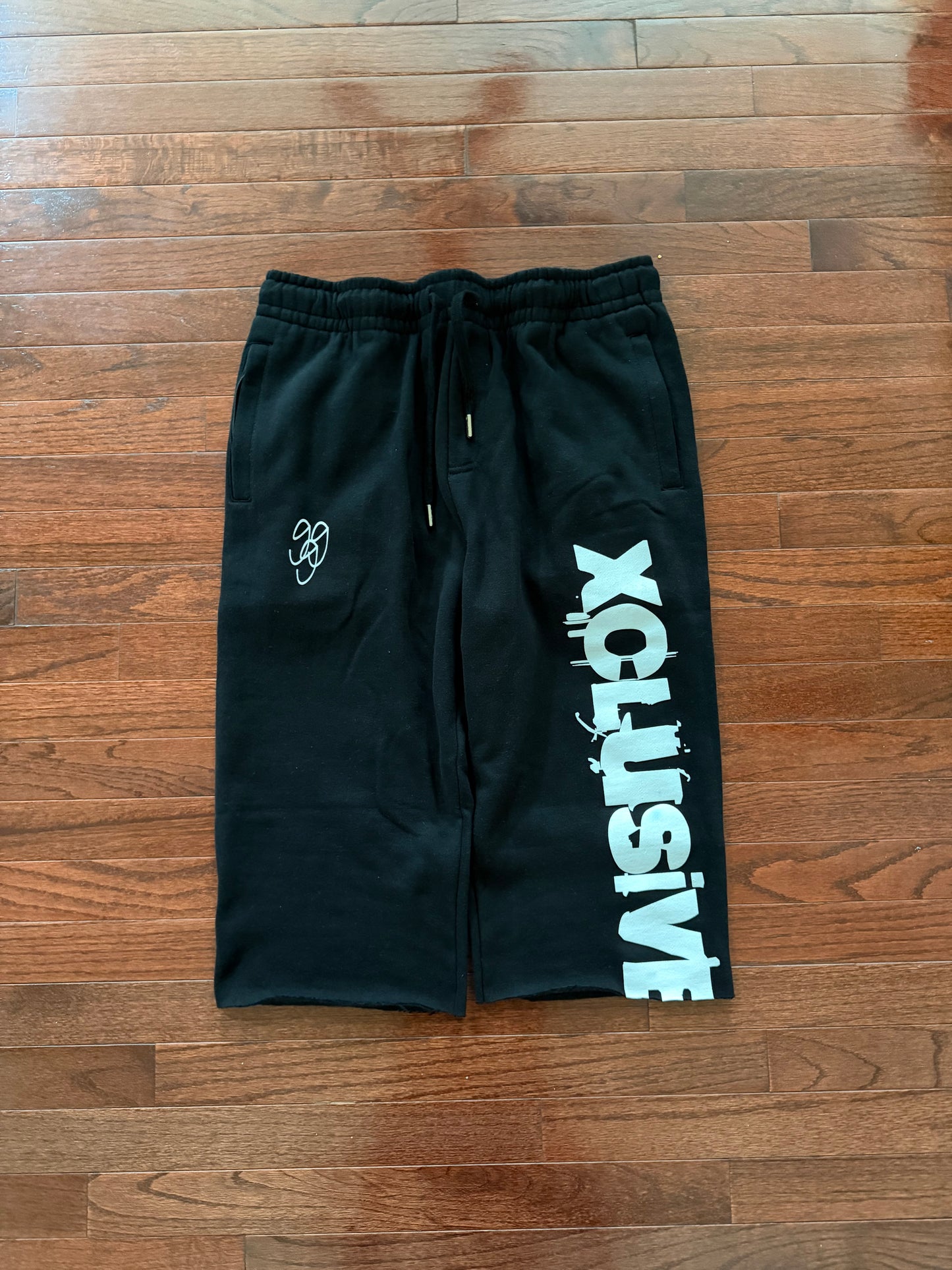 Black straight leg capris